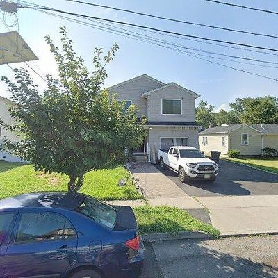 1635 Mabel St, Piscataway, NJ 08854