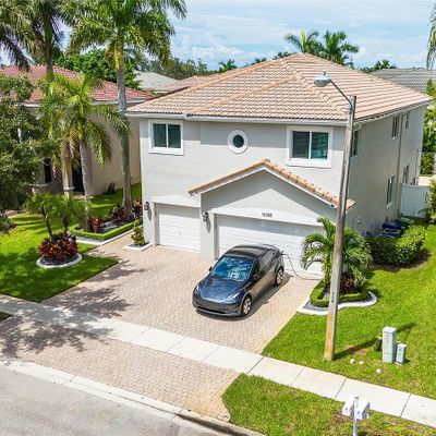 16355 Sw 16 Th St, Pembroke Pines, FL 33027