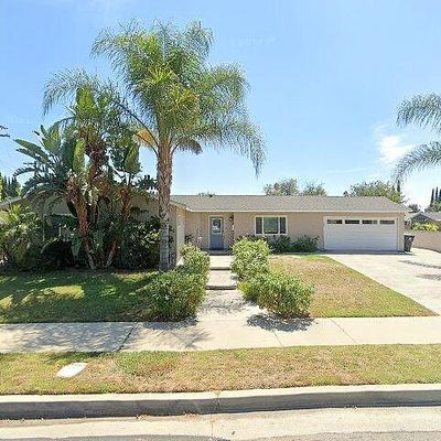 16462 Rayen St, North Hills, CA 91343