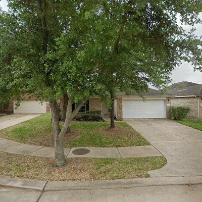 16511 Shorewood Lakes Dr, Houston, TX 77095