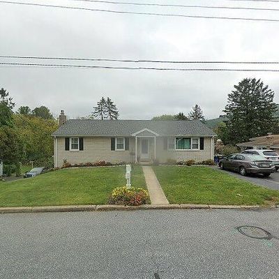 1665 Deer Path Rd, Reading, PA 19604