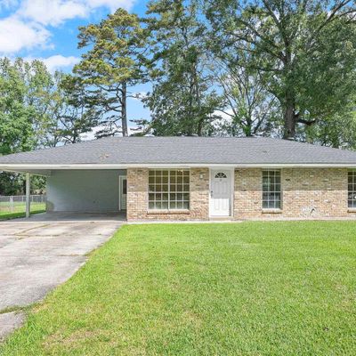 16725 Pernecia Ave, Greenwell Springs, LA 70739