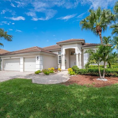 16751 Nw 20 Th St, Pembroke Pines, FL 33028