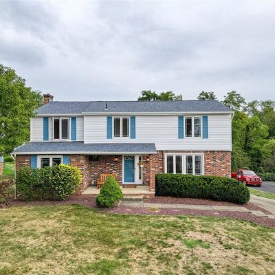 17 Gina Dr, Washington, PA 15301