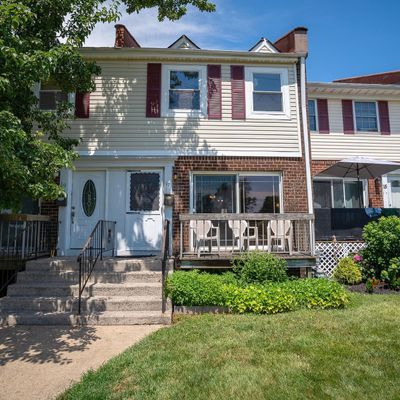 17 Primrose Ln, Brick, NJ 08724