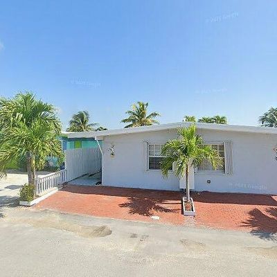 17 Sadowski Cswy, Key Colony Beach, FL 33051