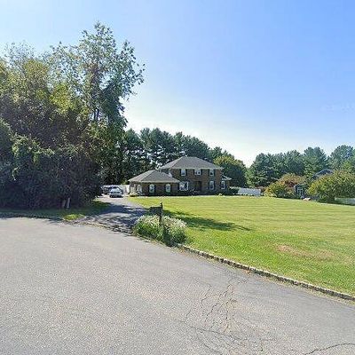 17 Stacey Dr, Annandale, NJ 08801