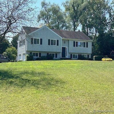 17 Town View Dr, New Milford, CT 06776