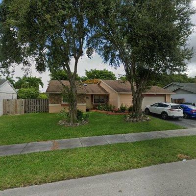 1701 N Goldeneye Ln, Homestead, FL 33035