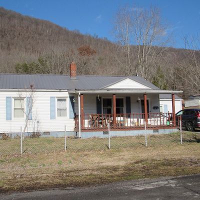 1703 3 Rd Ave E, Big Stone Gap, VA 24219