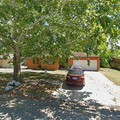 1704 Laurel Rd, Gainesville, TX 76240