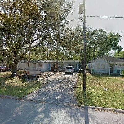 1706 Miami Rd, Pasadena, TX 77502