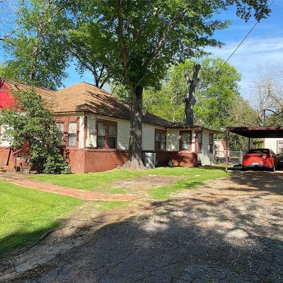 1715 Avenue P, Huntsville, TX 77340