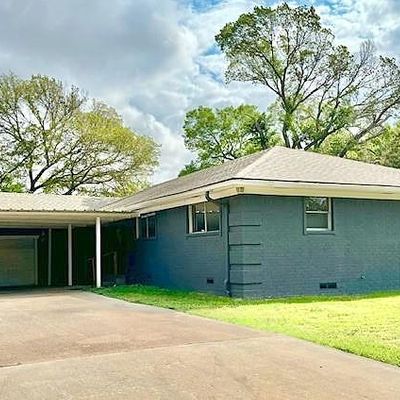 1717 Globe Ave, Blue Mound, TX 76131