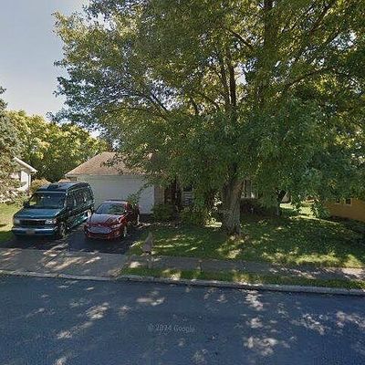 1717 Elmhurst Dr, Whitehall, PA 18052