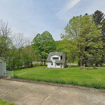 172 Speers Rd, Grindstone, PA 15442