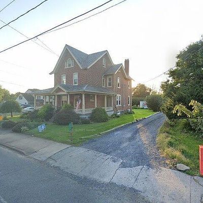 172 S Main St, Richlandtown, PA 18955