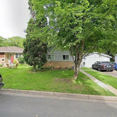 1722 Carl St, Saint Paul, MN 55113