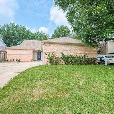 1723 Rock Fence Dr, Richmond, TX 77406