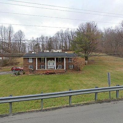 1731 Dave Buck Rd, Johnson City, TN 37601