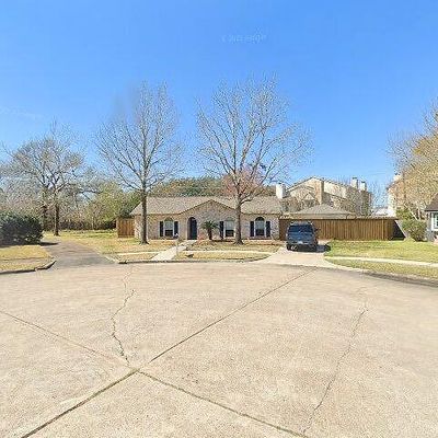 1742 Ashford Hollow Ln, Houston, TX 77077