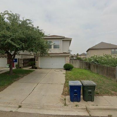 17512 Rock Port Rd, Laredo, TX 78045