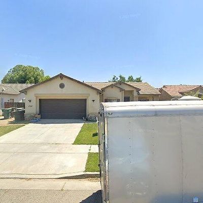 1554 Firestone Dr, Tulare, CA 93274