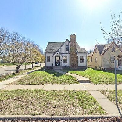 1560 Holton St, Saint Paul, MN 55108