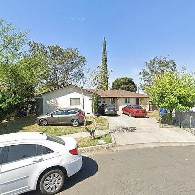 1563 N Barton Ave, Fresno, CA 93703