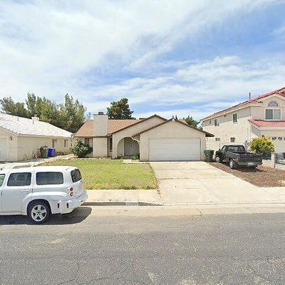 15667 Kingswood Dr, Victorville, CA 92395