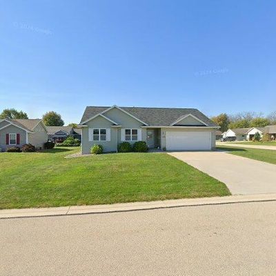 1572 Meadow Flower Ct, Neenah, WI 54956