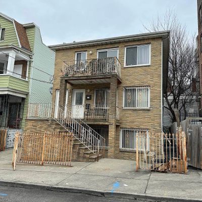 158 Grant Ave, Jersey City, NJ 07305