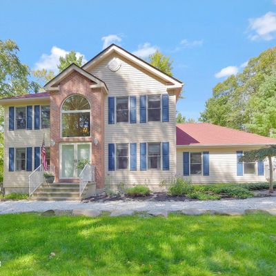 158 Hawthorne Dr, Milford, PA 18337