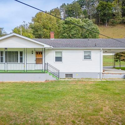 158 Thomas Rd, Lebanon, VA 24266