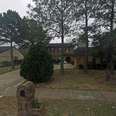 15803 Maple Manor Dr, Houston, TX 77095