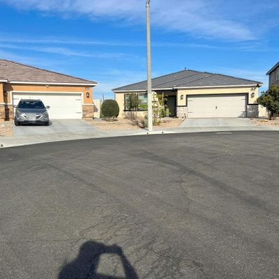 15878 Rain Lily Ct, Victorville, CA 92394