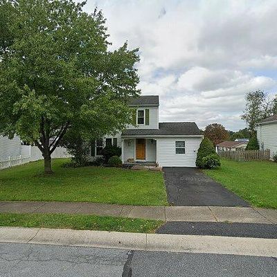 16 Bayberry Dr, Mechanicsburg, PA 17050