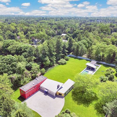 16 Burr School Rd, Westport, CT 06880