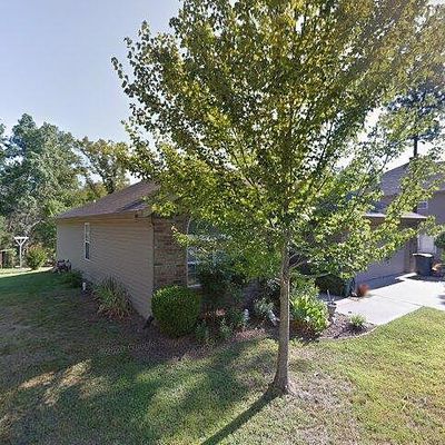 16 Edenhall Ln, Bella Vista, AR 72714