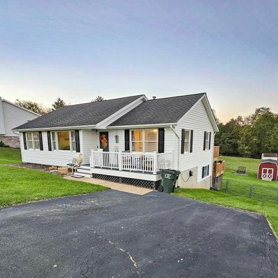 16 Granary Rd, Verona, VA 24482