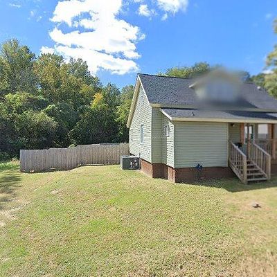 16 Guy St, Pelzer, SC 29669