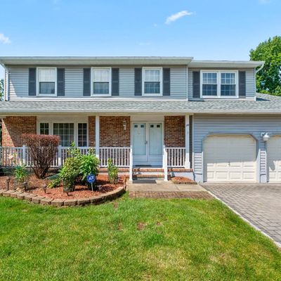 16 Sinclair Rd, Edison, NJ 08820