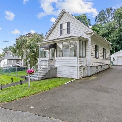 16 Taft St, East Haven, CT 06513