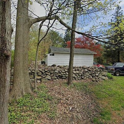 160 Pole Hill Rd, Bethany, CT 06524