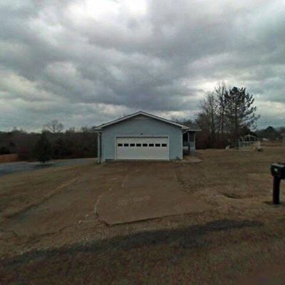 160 Spring Lake Dr, Mountain Home, AR 72653