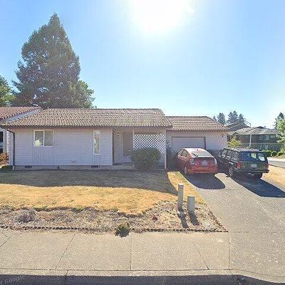 1600 N Aldersgate Ln, Newberg, OR 97132