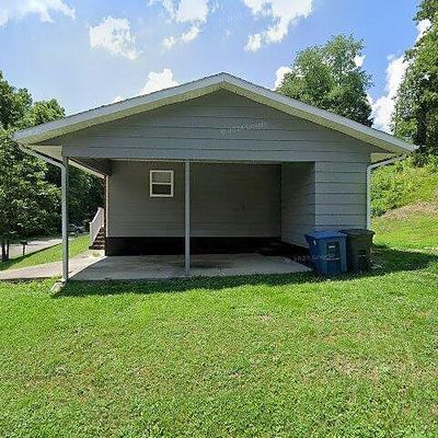 1601 Mary Ellen Dr, Flatwoods, KY 41139