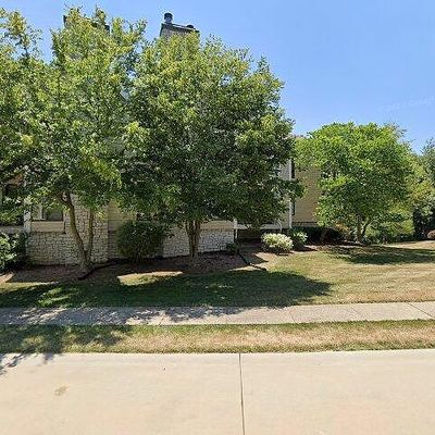 1602 Lake Knoll Dr, Lake Saint Louis, MO 63367