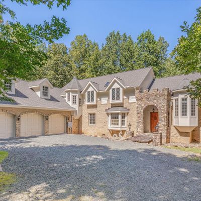 1607 Cates Hickory Hill Ln, Hillsborough, NC 27278