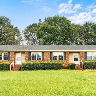 1608 Springfield Rd, Boiling Springs, SC 29316